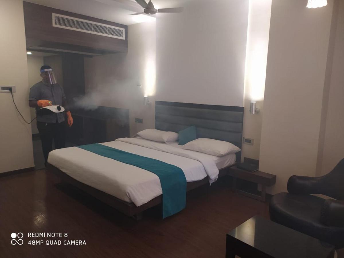Hotel Priyadarshini Pride Hospet Eksteriør bilde