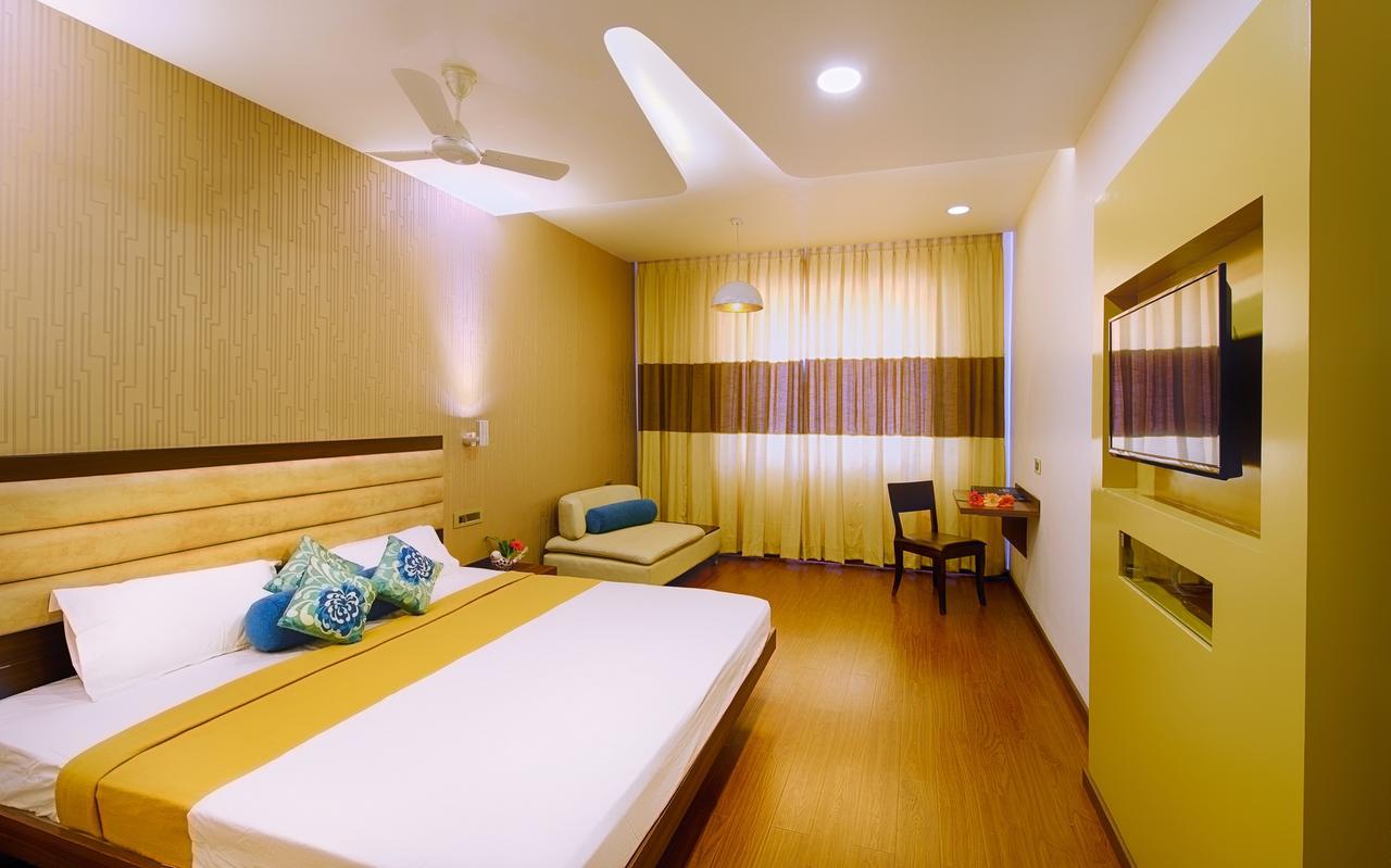Hotel Priyadarshini Pride Hospet Eksteriør bilde